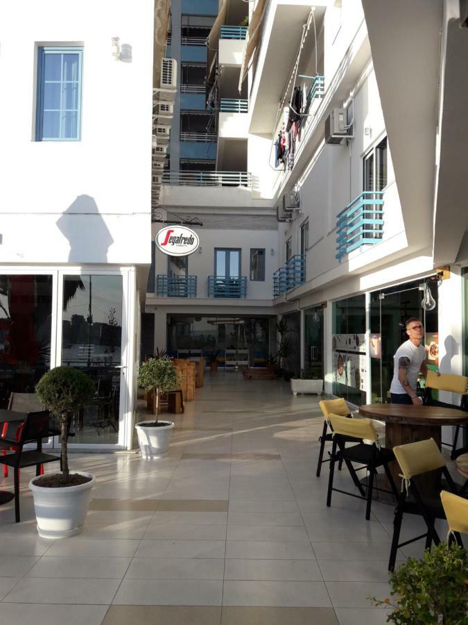 Meni'S Family Apartament Sarandë 外观 照片